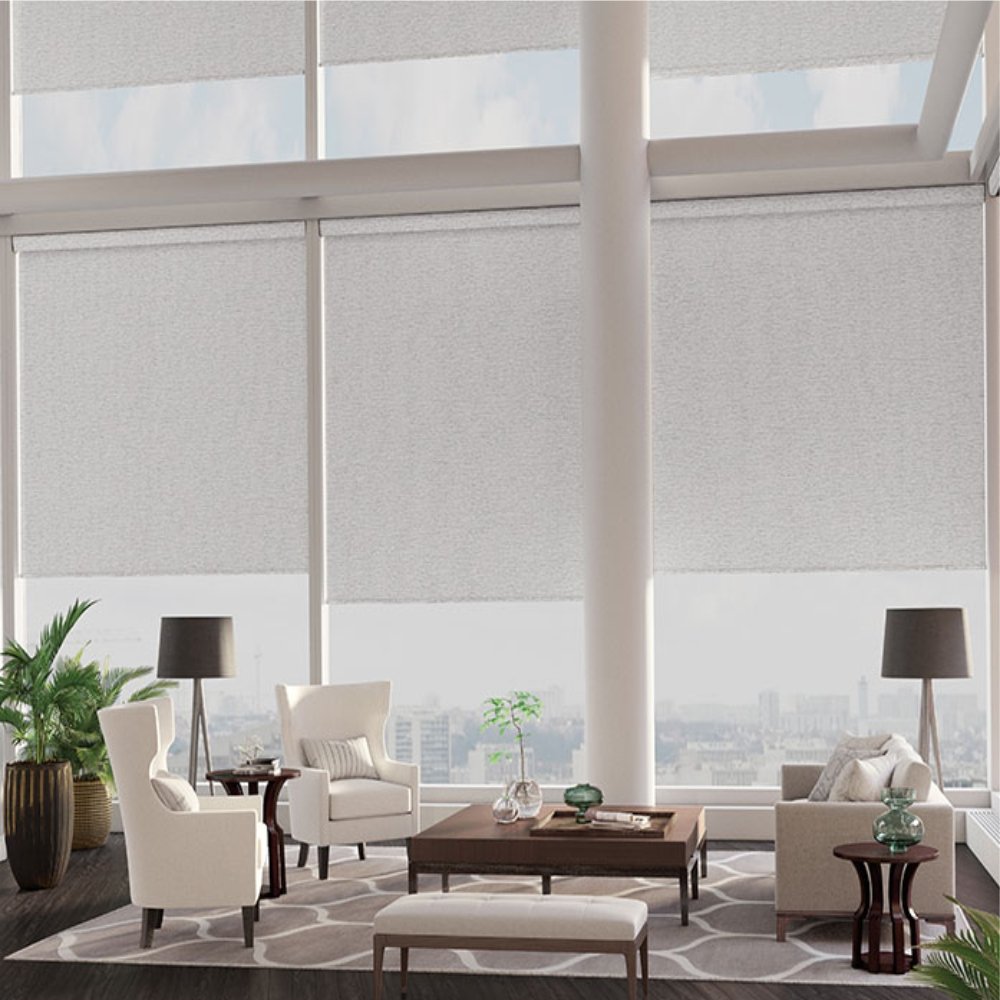 Wind-resistant Zip Blind for outdoor patios