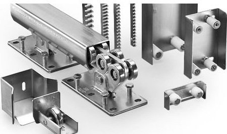Detailed 3D isometric cutaway diagram of a modern smart home highlighting various tubular motor applications like roller blinds, projection screens, and awnings.