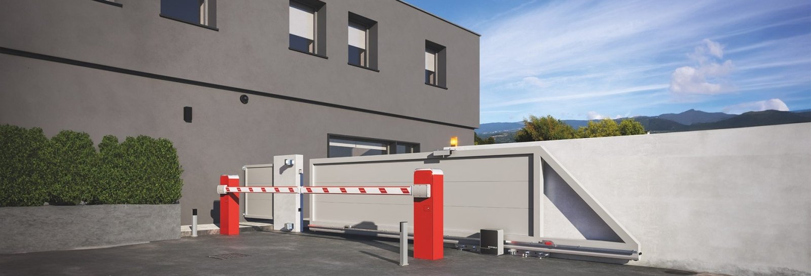 Border 400 Boom Barrier with red housing